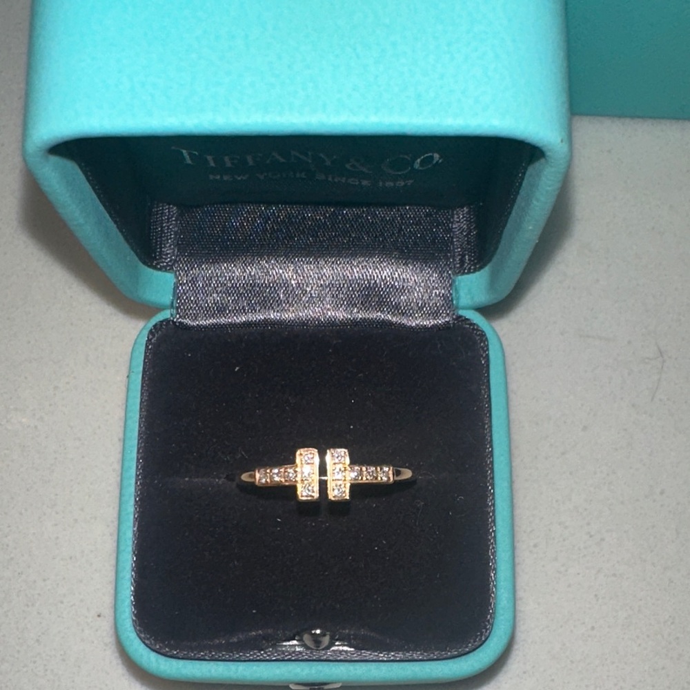 Tiffany & Co. Gold T-Style Diamond Accent Ring with Turquoise Box - Picture 6 of 8